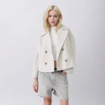 Cappotto corto donna in lana spessa con colletto ribaltabile