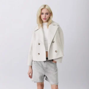 Cappotto corto donna in lana spessa con colletto ribaltabile
